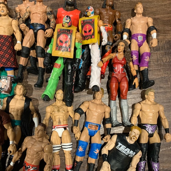 WWE ACTION FIGURES - Picture 6 of 6